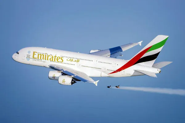 vé máy bay Emirates